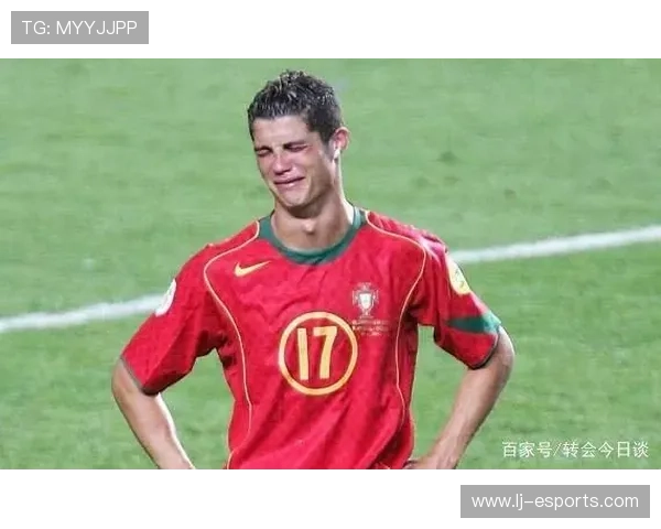 足球巨星赛场含泪时刻展现竞技背后不为人知的痛苦经历